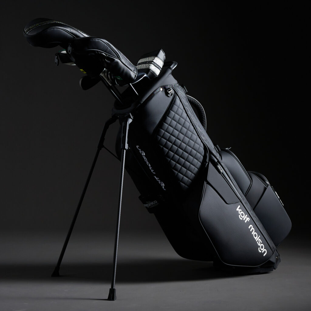 Luxury golf stand bag in Green Souverain with 14-way dividers and premium craftsmanship.