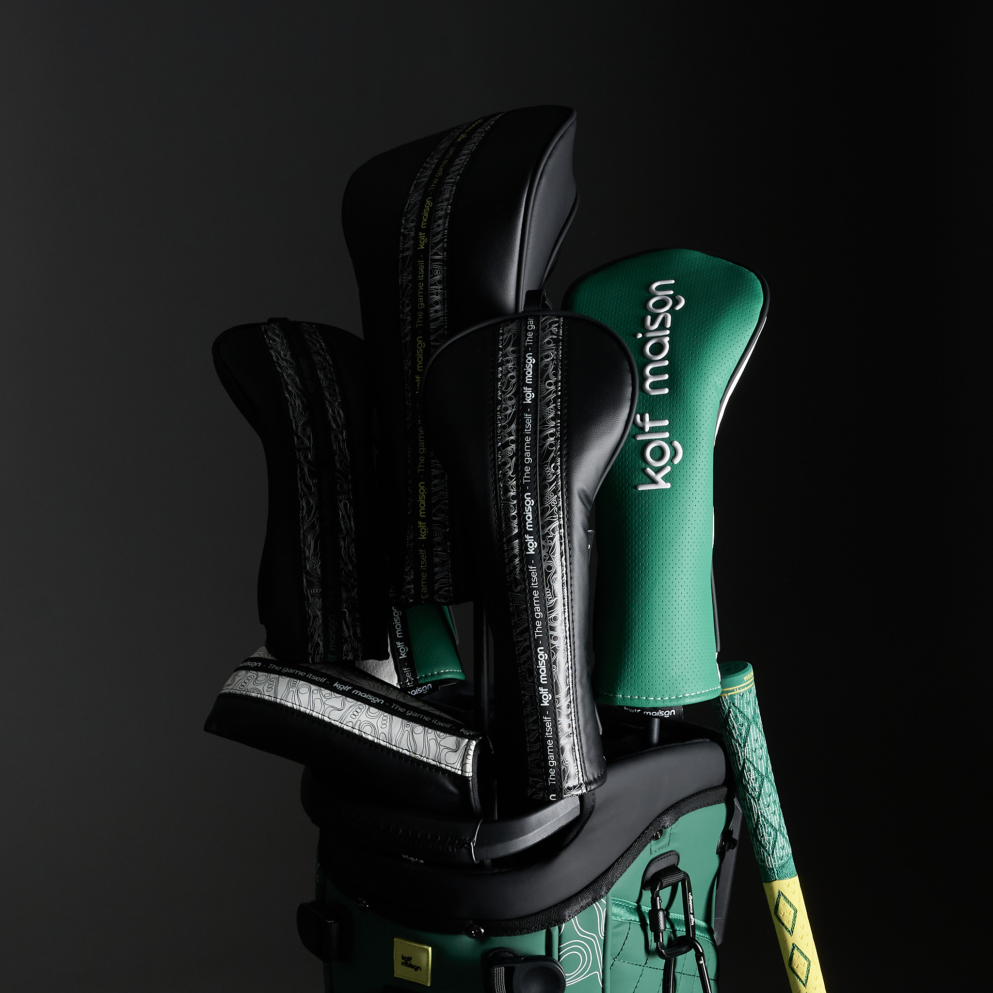 Luxury golf stand bag in Green Souverain by Kolf Maison, featuring premium craftsmanship and a 14-way velvet-wrapped divider